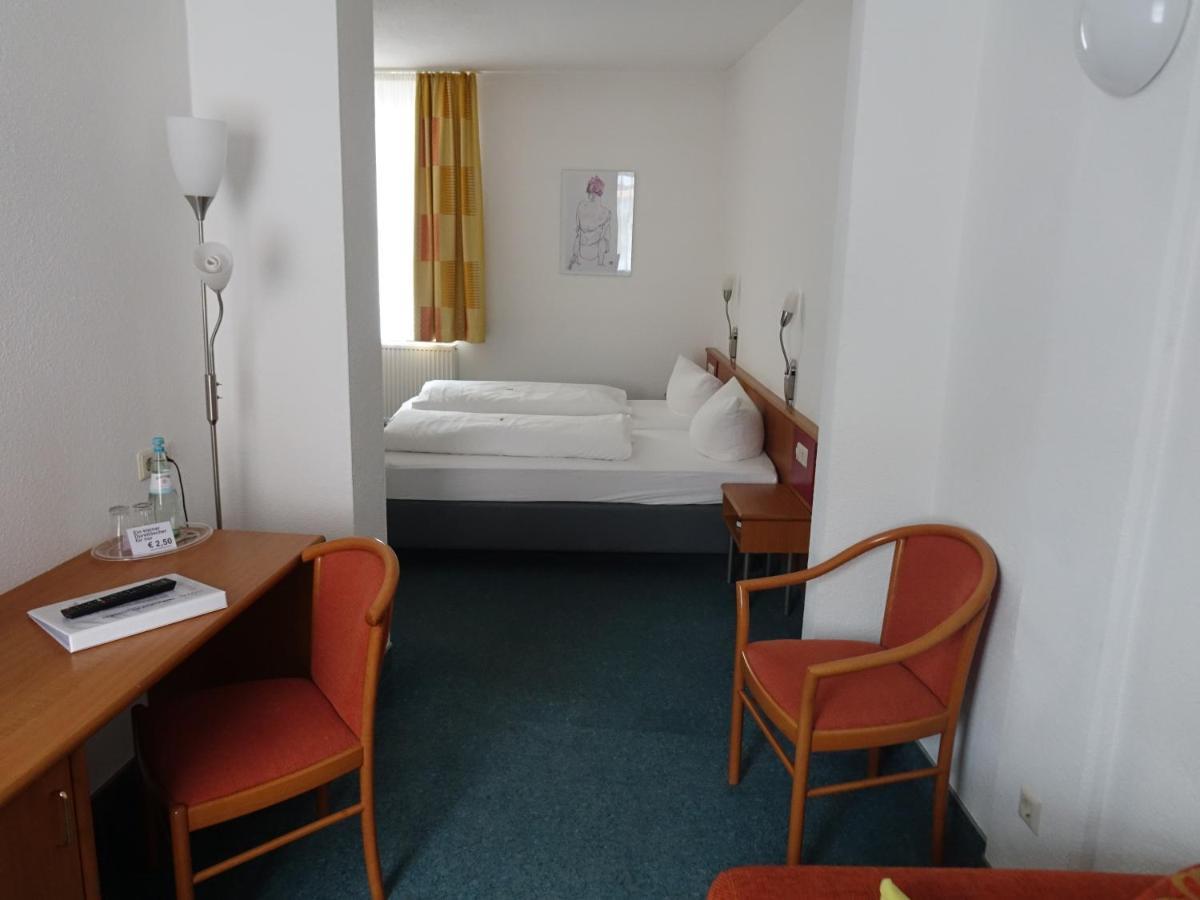 Adler-Hotel Delitzsch Ngoại thất bức ảnh
