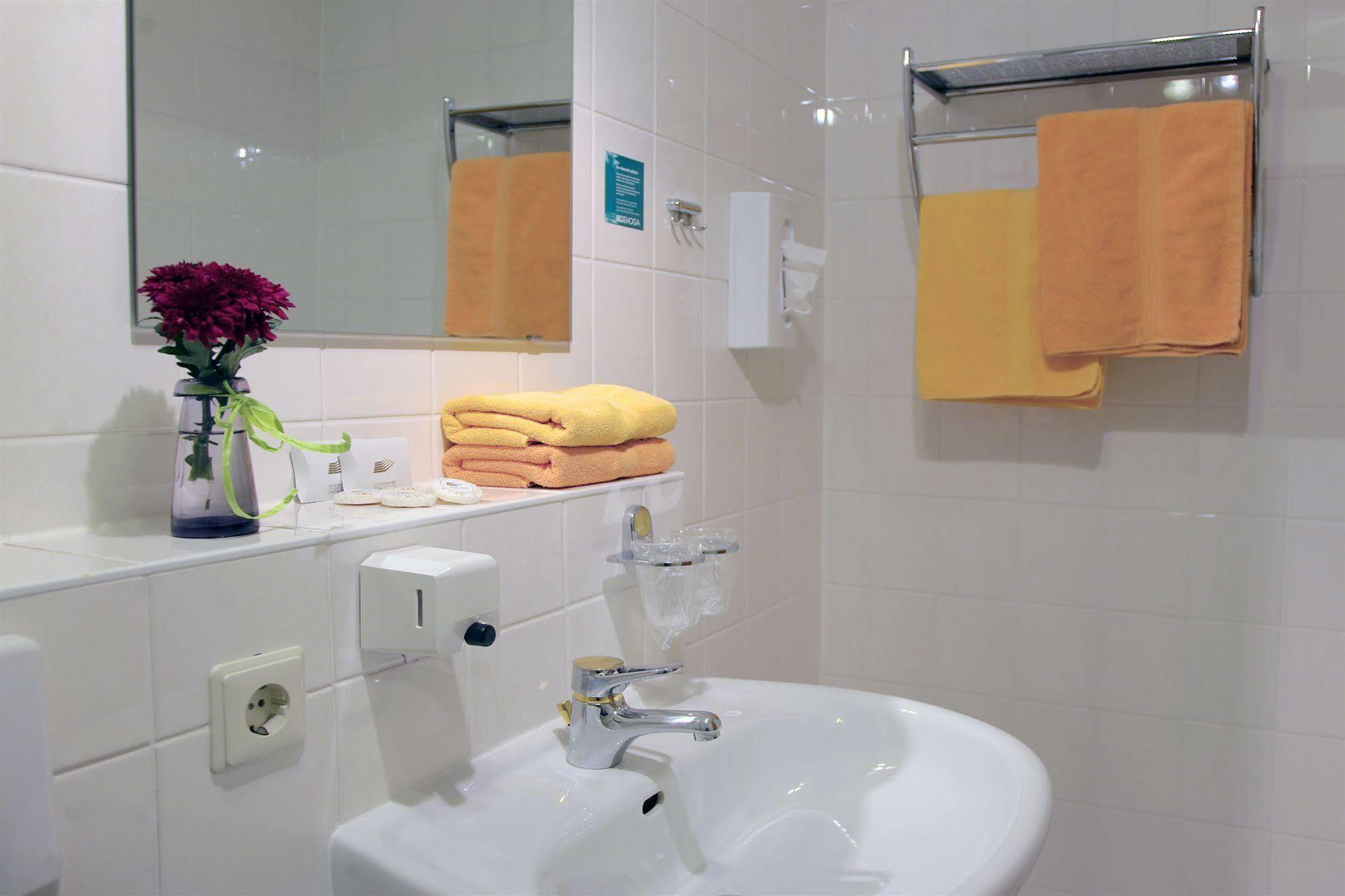 Adler-Hotel Delitzsch Ngoại thất bức ảnh